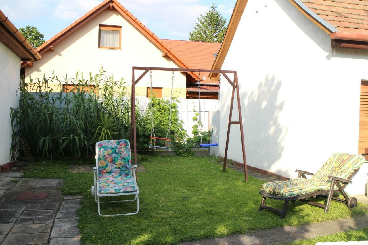 Evelin Nyaralohaz Villa ชิโอฟก ภายนอก รูปภาพ